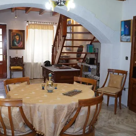 Ferienhaus Artemis Cretan House In The Old Town *